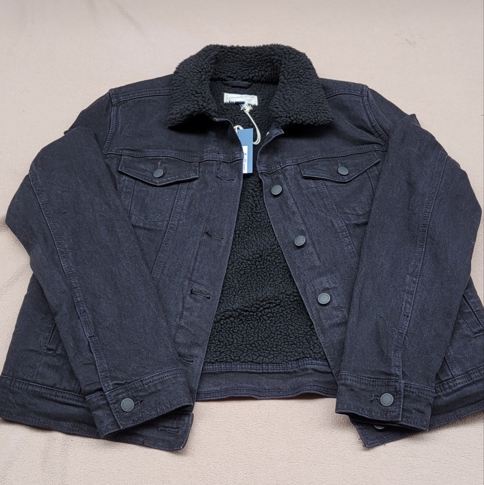 Universal Thread Women’s Sherpa Lined Denim Jacket Size L Black Faux Fur Collar